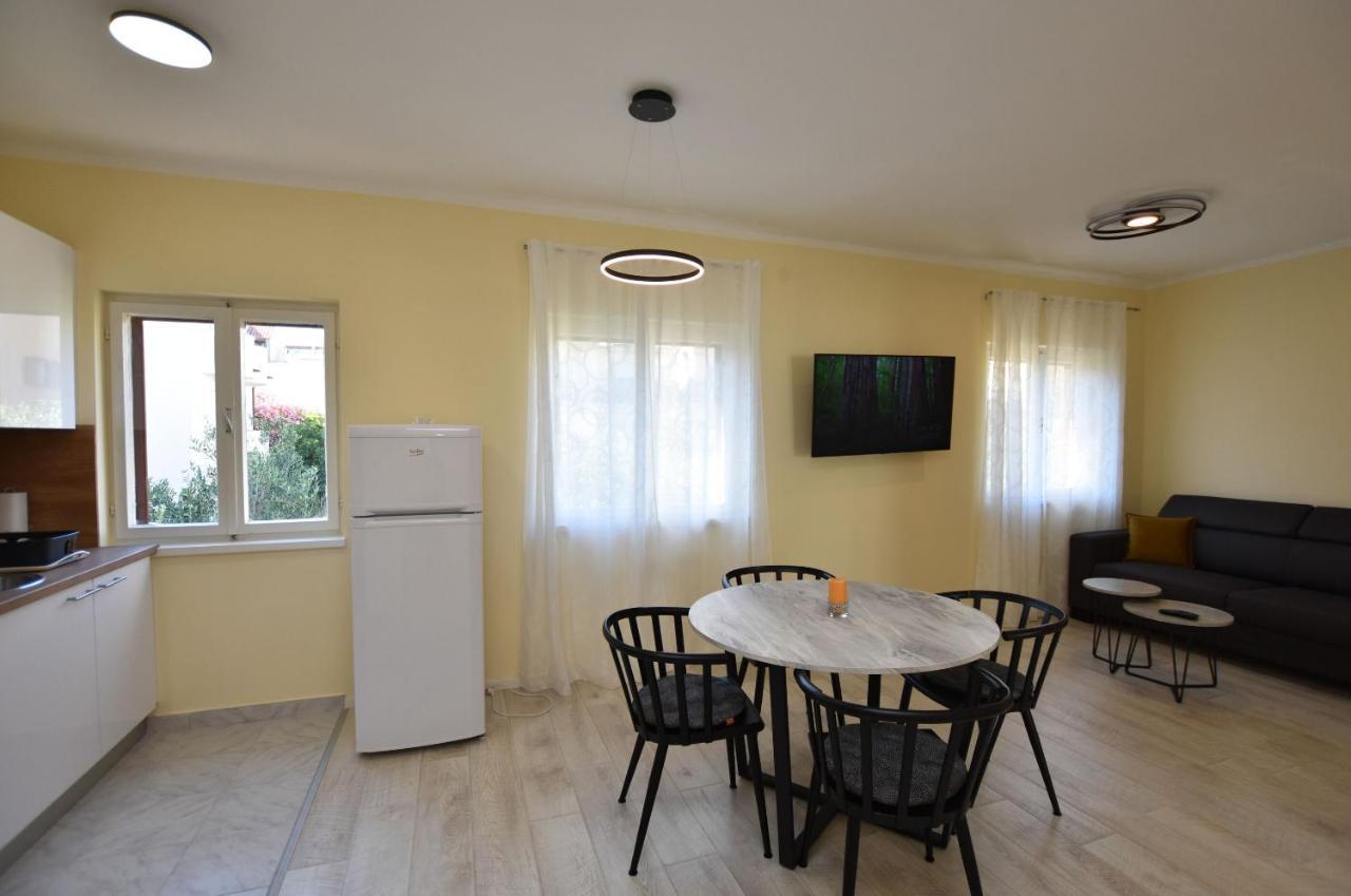 Apartment Ruzica Primošten Екстериор снимка