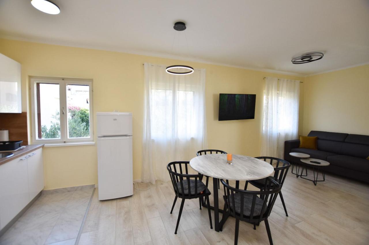 Apartment Ruzica Primošten Екстериор снимка